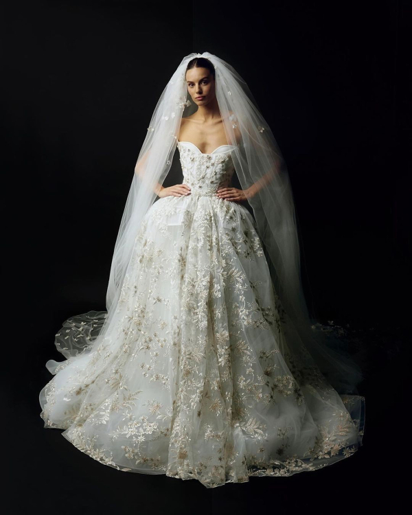 The Best Bridal Hairstyles to Wear with a Veil