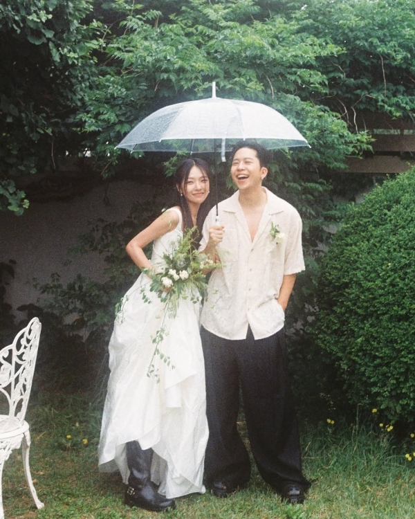 The Top Wedding Photography Trends for 2025 According to Pinterest