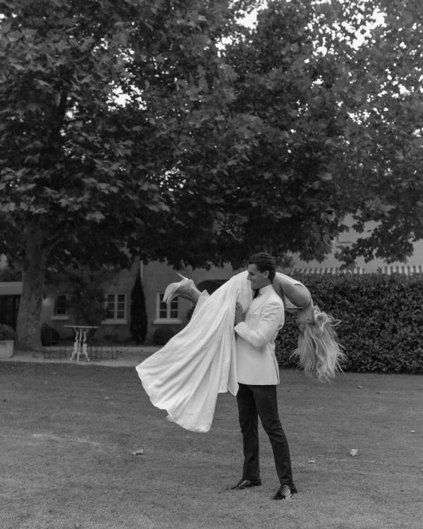 A Romantic Garden Affair in the Australian Countryside