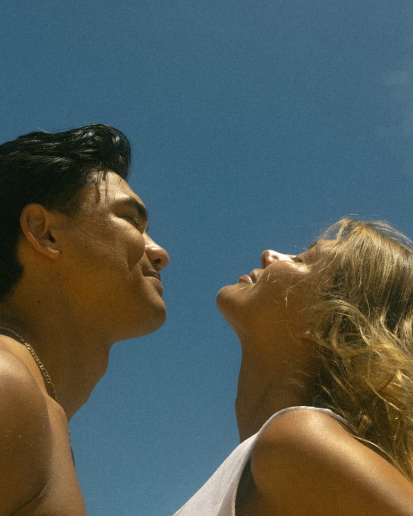 Wedding Budget Blown? Here's 7 Clever Ways to Plan a Luxury Honeymoon for Less