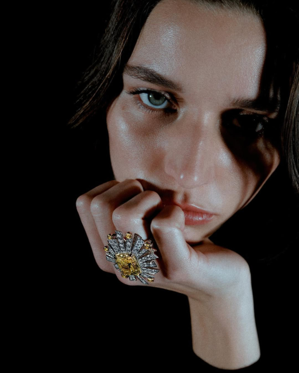 A Complete Guide to Yellow Diamond Engagement Rings