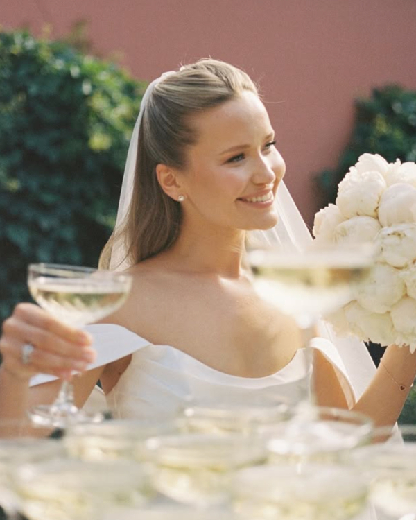 The Best Bridal Hairstyles to Wear with a Veil