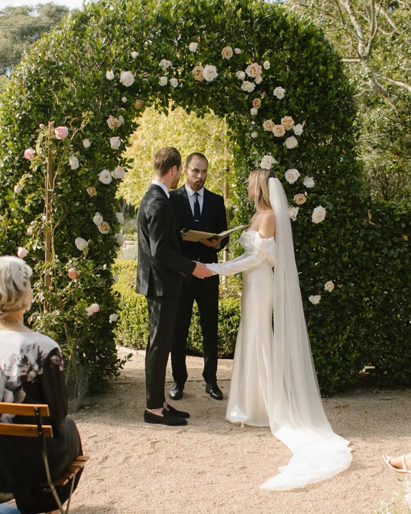 10 Creative Ways to Include Siblings and Family in Your Wedding