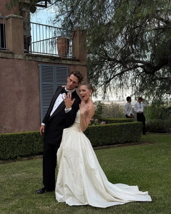 The Top Wedding Photography Trends for 2025 According to Pinterest