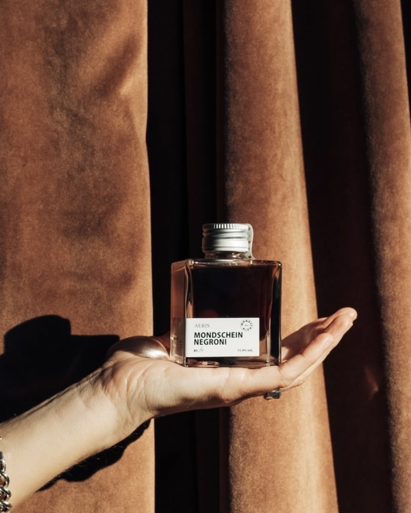 6 Must-Try Signature Wedding Cocktails Your Guests Will Love