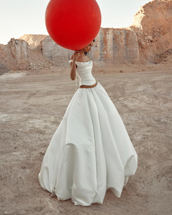 The Chicest Looks & Trends from the Spring '26 Bridal Collections