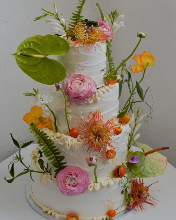 25 Spring-Inspired Wedding Cakes