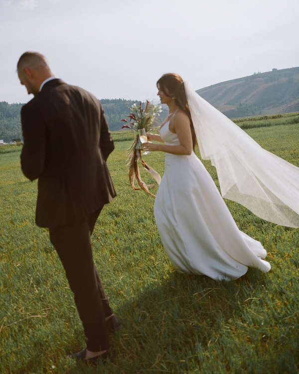 Experts Reveal the 8 Signs a Wedding Vendor Isn’t the Right Match