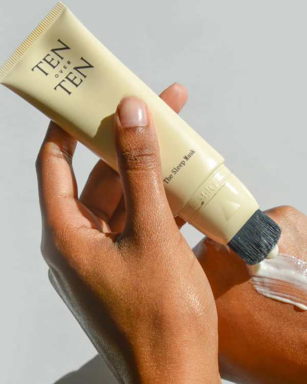 5 Overnight Beauty Hacks for Gorgeous Hair, Skin, and Nails