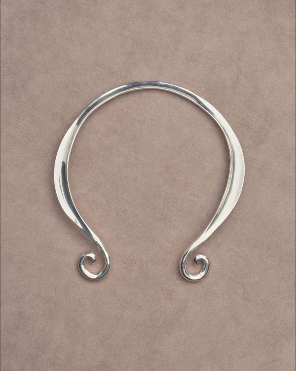 Fine Jewelry Trend: Sculptural Choker Necklaces