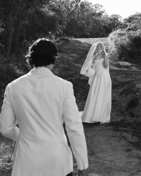 The Top Wedding Photography Trends for 2025 According to Pinterest