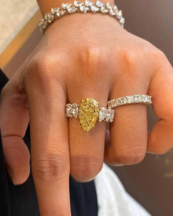 A Complete Guide to Yellow Diamond Engagement Rings