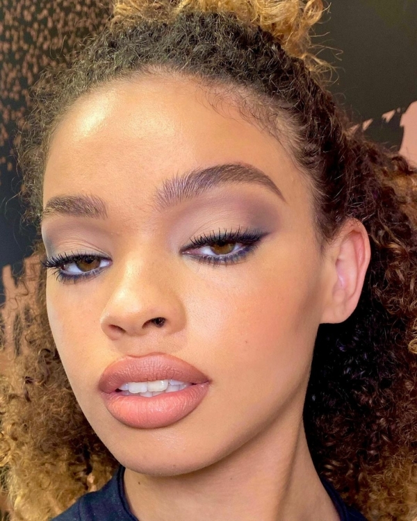 Beauty Alesandra Macsim