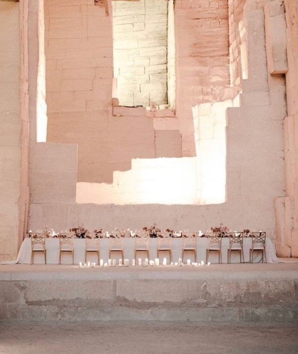 Pros and Cons of A Destination Wedding