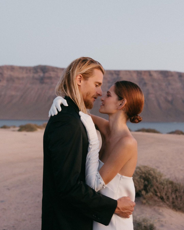 Wedding Weekend | The Pros and Cons of Throwing a Wedding Weekend