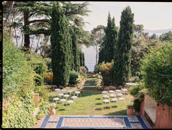 Florists Tepee Sauvage