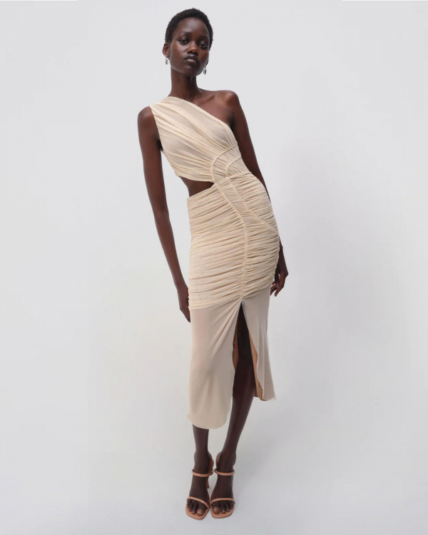 Best Beach Wedding Bridesmaid Dresses | Beach Vibe Dresses | Tropical Gowns