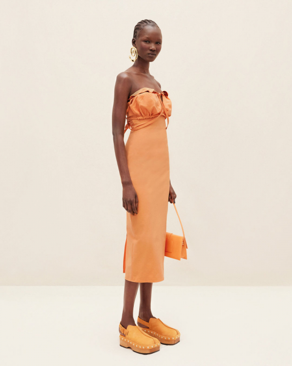 Best Beach Wedding Bridesmaid Dresses | Beach Vibe Dresses | Tropical Gowns