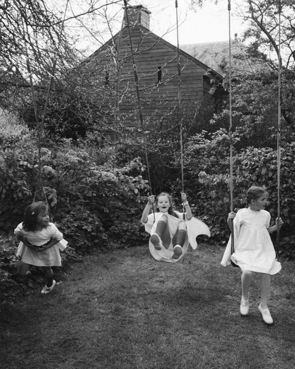 Kid-Friendly Wedding Ideas | Wedding with Kids: Outfits, Venues and Other Ideas