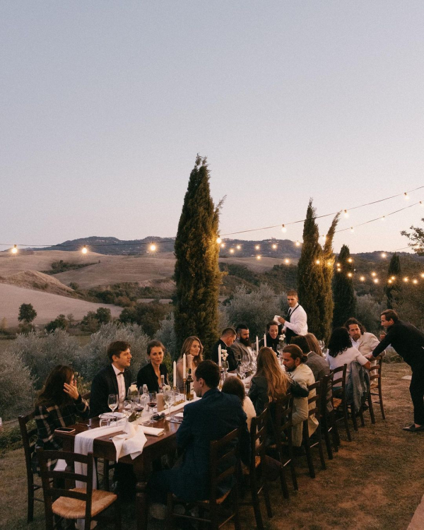 Wedding Weekend | The Pros and Cons of Throwing a Wedding Weekend