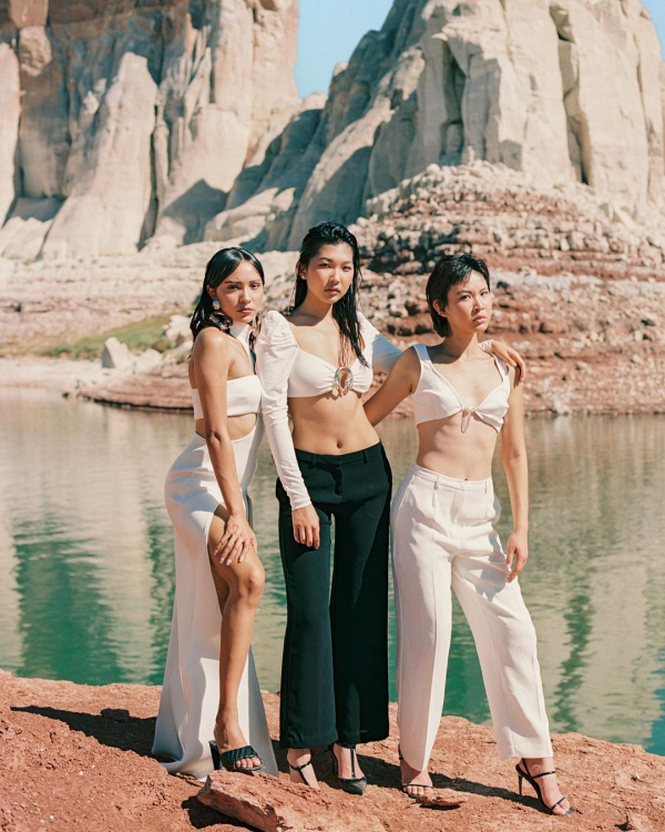 Destination Wedding Etiquette | Who Pays for Destination Weddings | Rules & Protocol