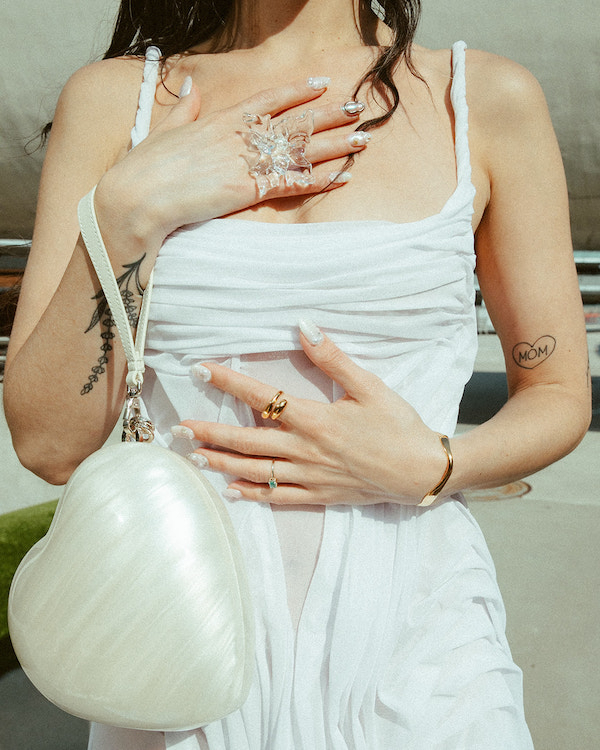 A Vibrant 60's Inspired Wedding in New York City | Real Wedding: Jessi & Joe