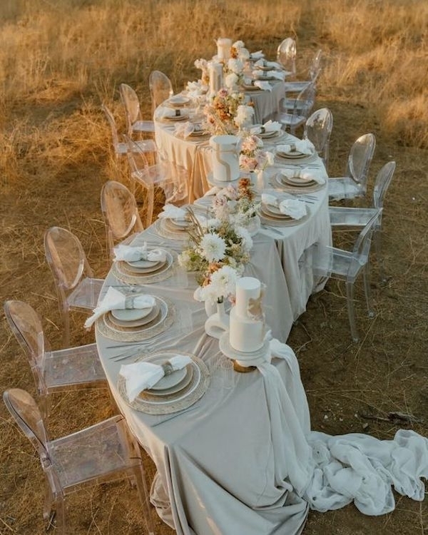 Trend: Curved Tablescapes