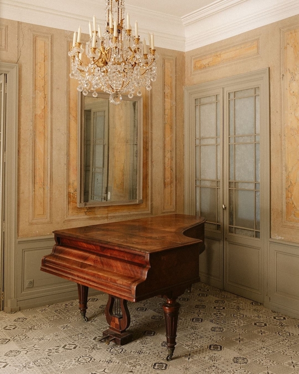 Which Wedding First Dance Style Is Right for You? | How to Choose Wedding Dance Style