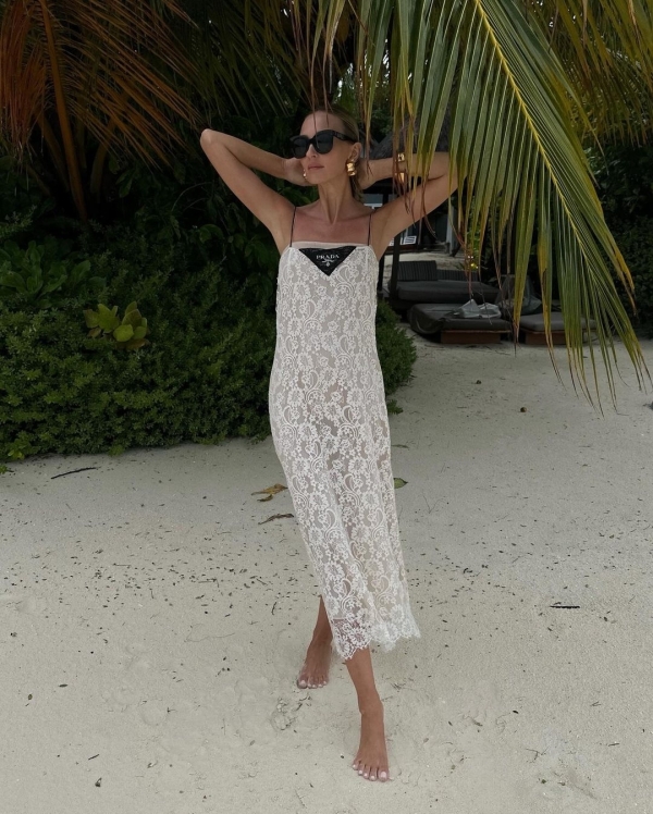 13 Fashion Influencers for Chic Bridal Style