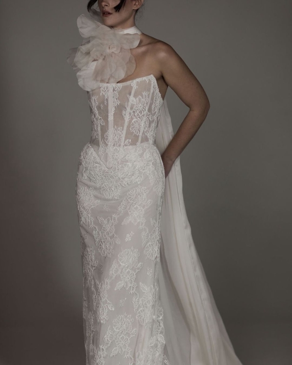 Trend: "Naked" Bridal Dresses