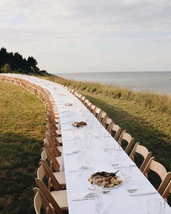 Trend: Curved Tablescapes