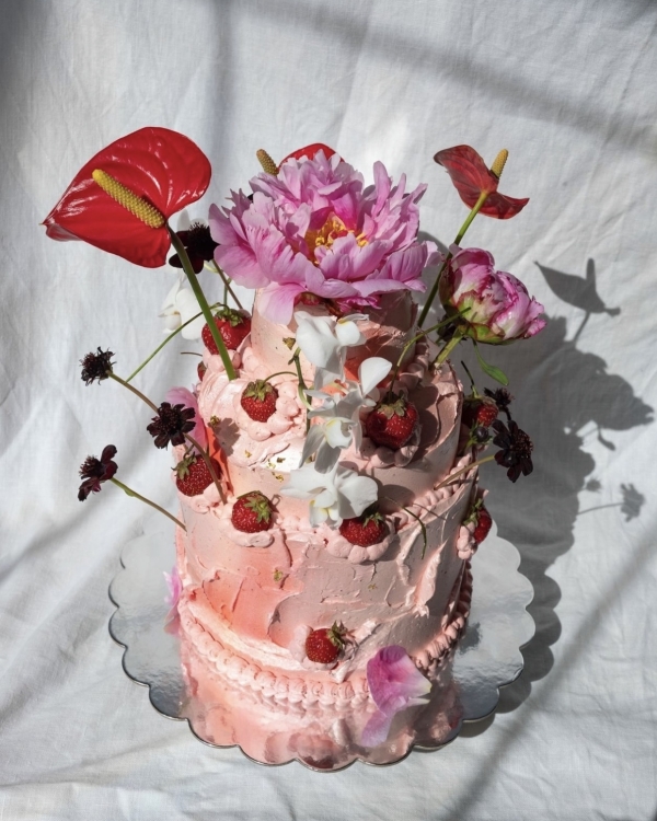 Pink Wedding Cake & Dessert Ideas
