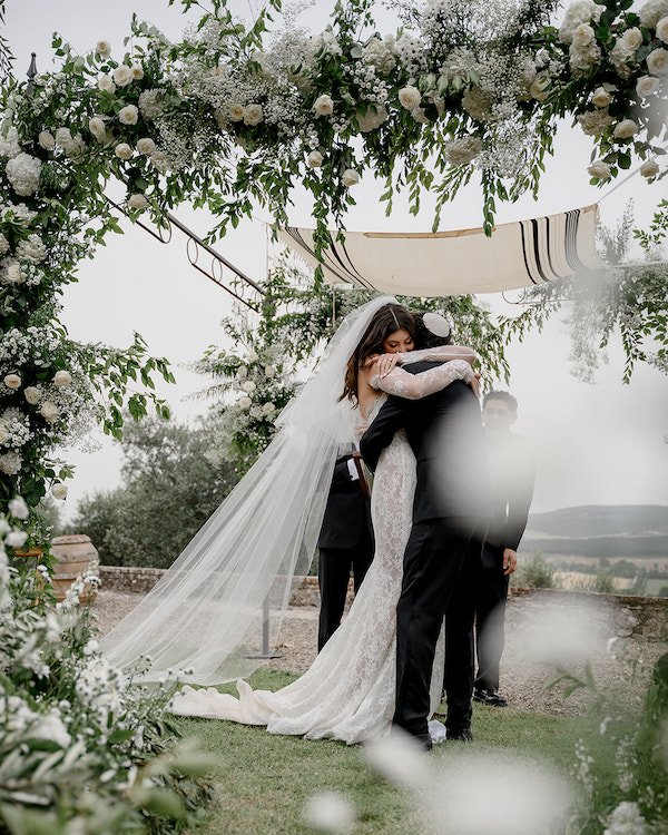 Classical European Wedding in Tuscany | Real Wedding: Liat & Lucas