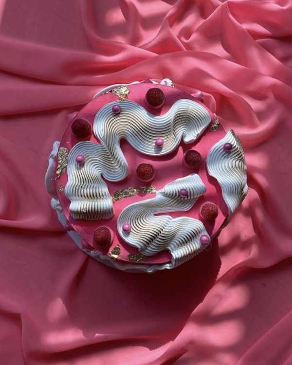 Pink Wedding Cake & Dessert Ideas