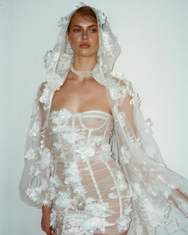 Trend: "Naked" Bridal Dresses
