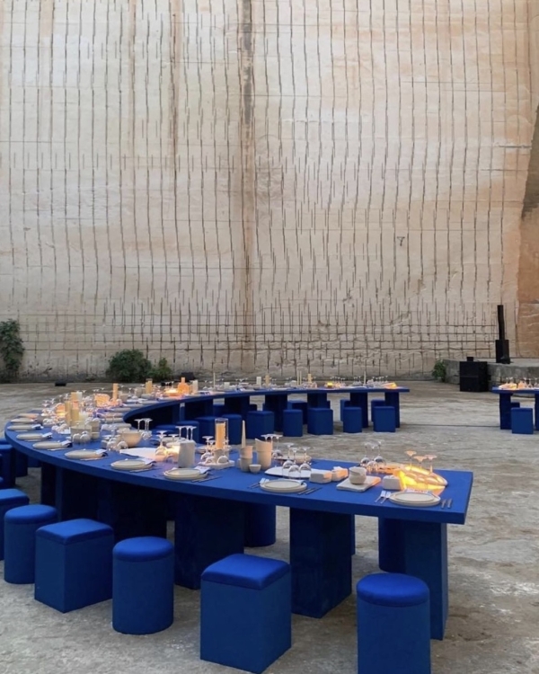 Trend: Cubist Shapes for Ceremony Seats