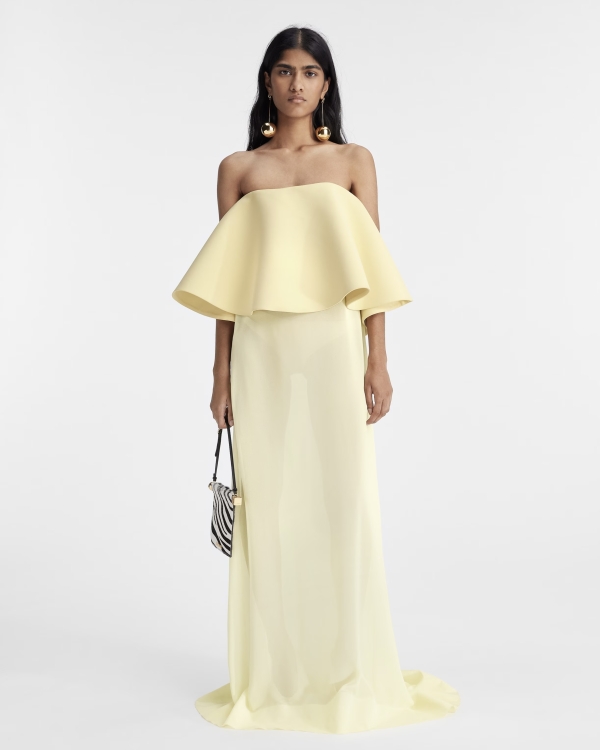 Trendy Bridal Looks for a Rehearsal Dinner