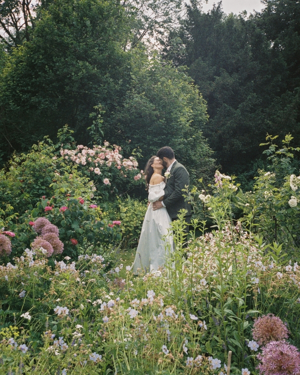 A Charming Garden Wedding in the English Countryside