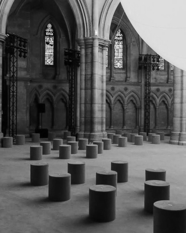 Trend: Cubist Shapes for Ceremony Seats