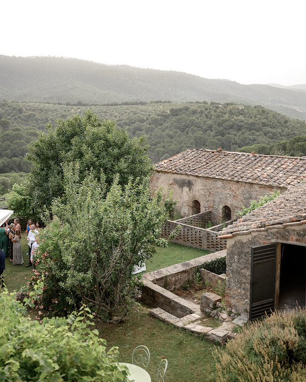 Classical European Wedding in Tuscany | Real Wedding: Liat & Lucas