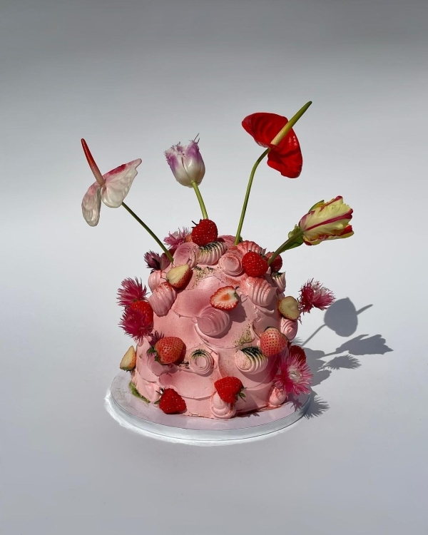 Pink Wedding Cake & Dessert Ideas