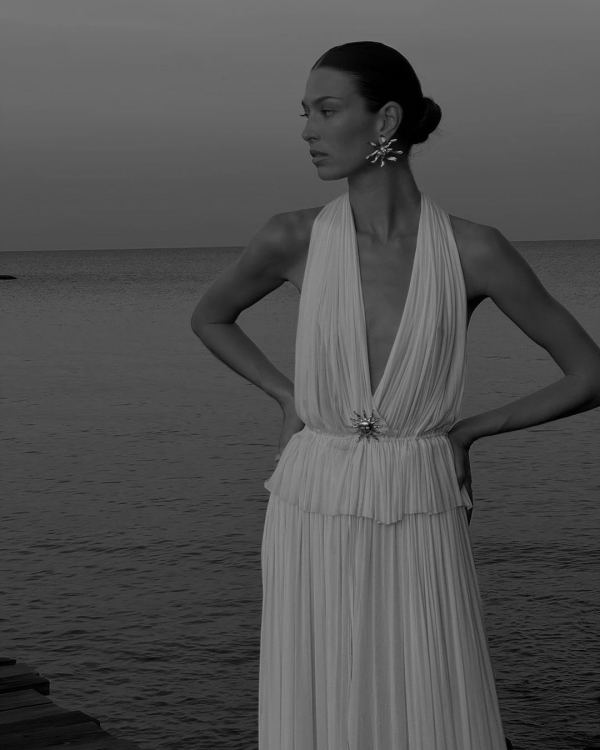 13 Fashion Influencers for Chic Bridal Style