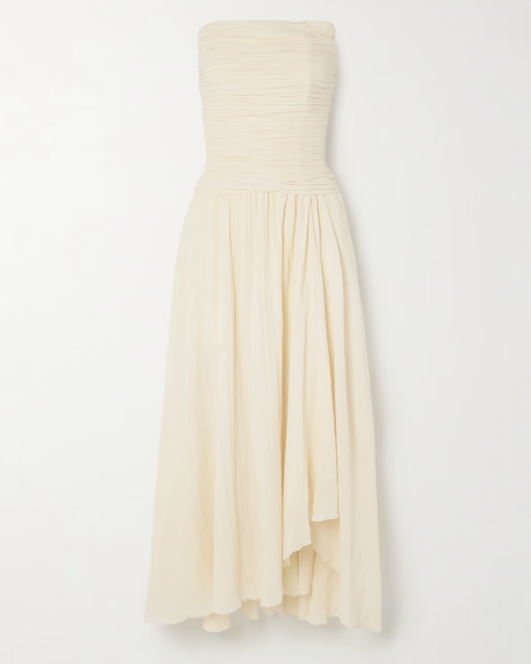 Trendy Bridal Looks for a Rehearsal Dinner