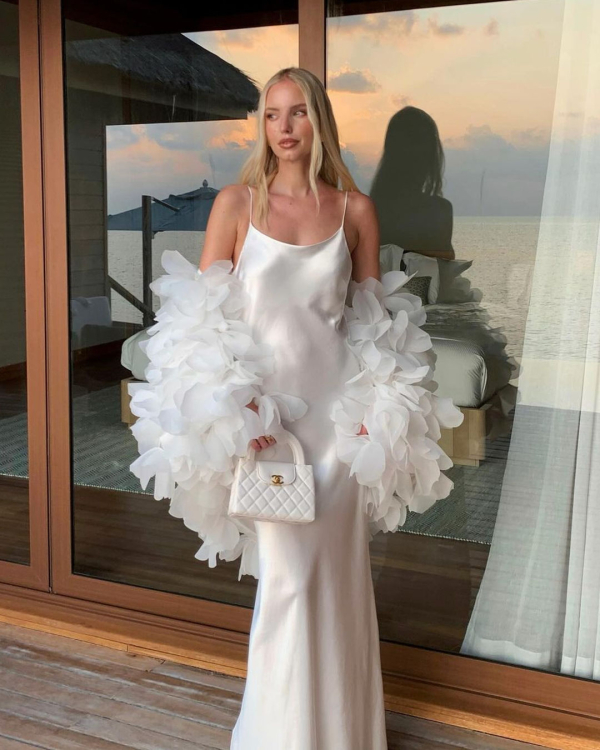 13 Fashion Influencers for Chic Bridal Style