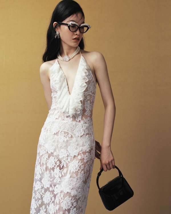 Trend: "Naked" Bridal Dresses