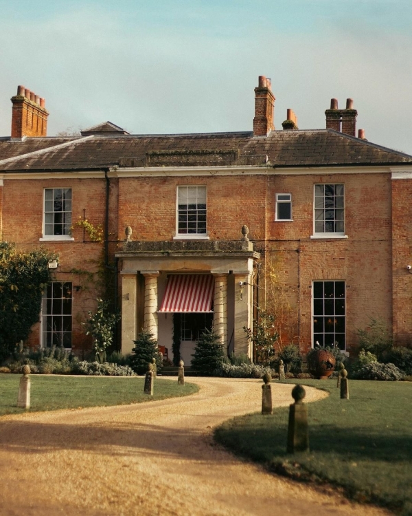 21 Best Wedding Venues in the UK | The Most Beautiful Places to Get Married in England | TOP Luxury Wedding Locations