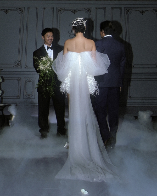 Inside Khanh Linh and Vu Minh Kong’s Stylish Vietnamese Wedding