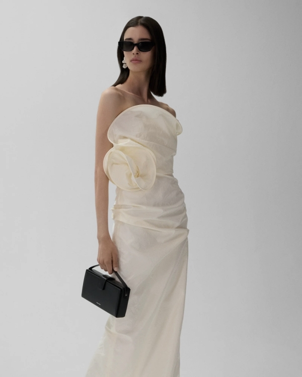 Trendy Bridal Looks for a Rehearsal Dinner