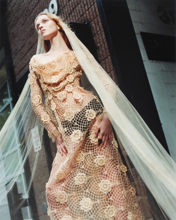 Trend: "Naked" Bridal Dresses