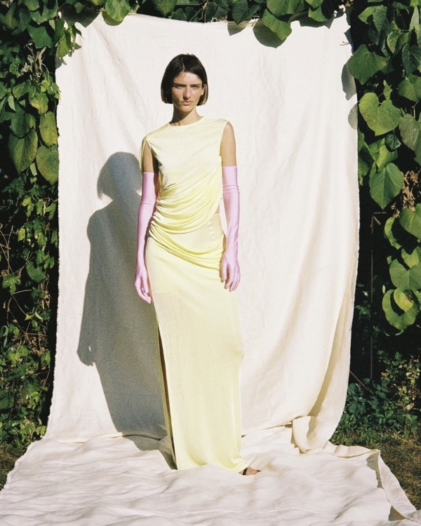 THE WED Style: Bridesmaids Looks for a Summer Wedding | Trendy Bridesmaids Outfits